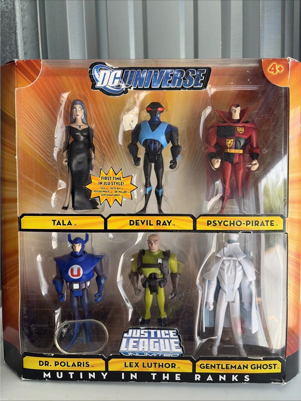 Mutiny In The Ranks DC Universe 6-Pack FJLU Tala Devil Ray Psycho Pirate Sealed